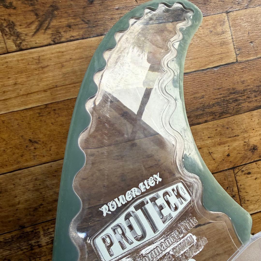 PRO TECK POWERFLEX サーフボードフィン　9インチ