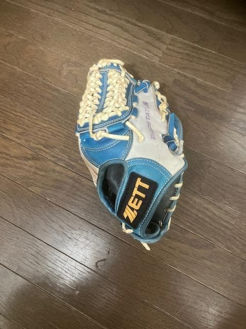 カッコいい！ZETT PRO STATUS　軟式野球用　内野手モデル