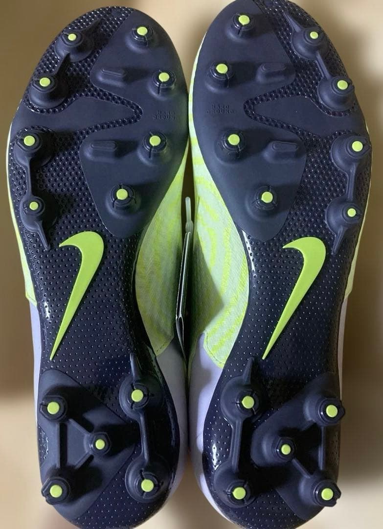 NIKE ￼サッカースパイク ファントムGX アカデミー HG 29.5㎝