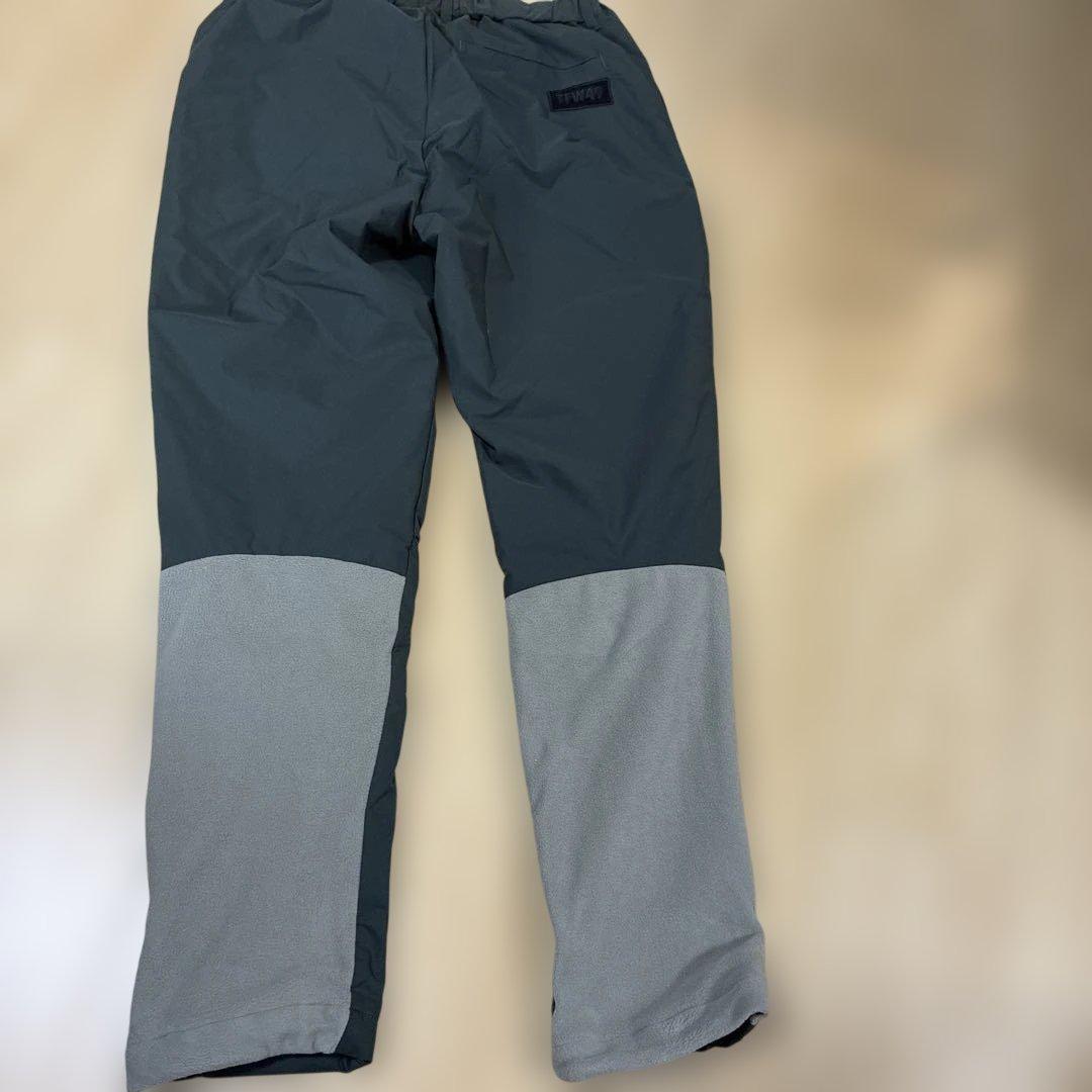 TFW49 パンツ カーキ ゴルフ　防寒　フリース　Mサイズ　美品